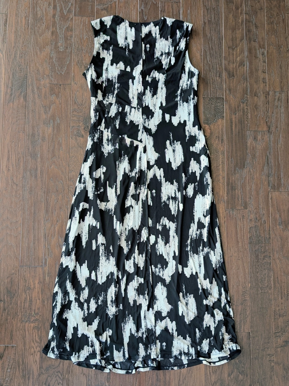 NEW DKNY Sleeveless Black and Cream Abstract Print Mesh Maxi Dress - Picture 10 of 16